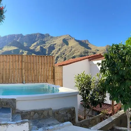 Holiday home Casa Mimosa With Private Pool & Garden