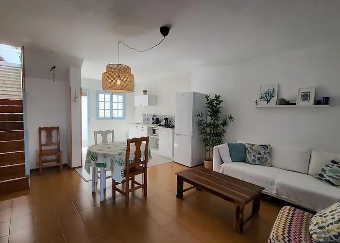 Casa Mimosa With Private Pool & Garden Дом отдыха