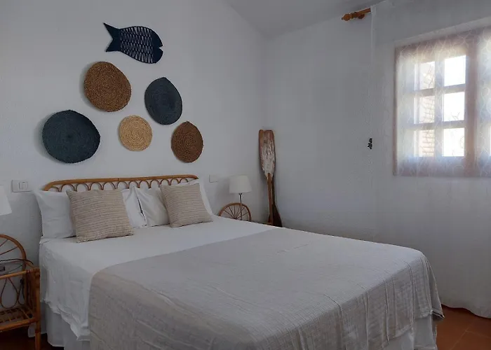 Дом отдыха Casa Mimosa With Private Pool & Garden